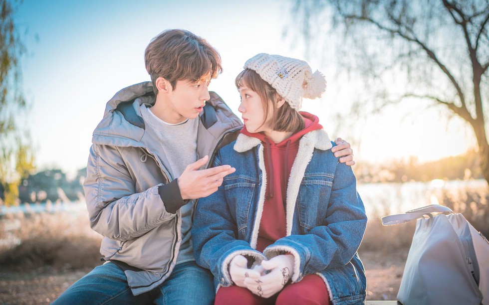 Ly hôn xong, Song Joong Ki vô top ‘nam thần một mí’ - Ảnh 6. Ly hôn xong, Song Joong Ki vô top ‘nam thần một mí’ - Ảnh 6.