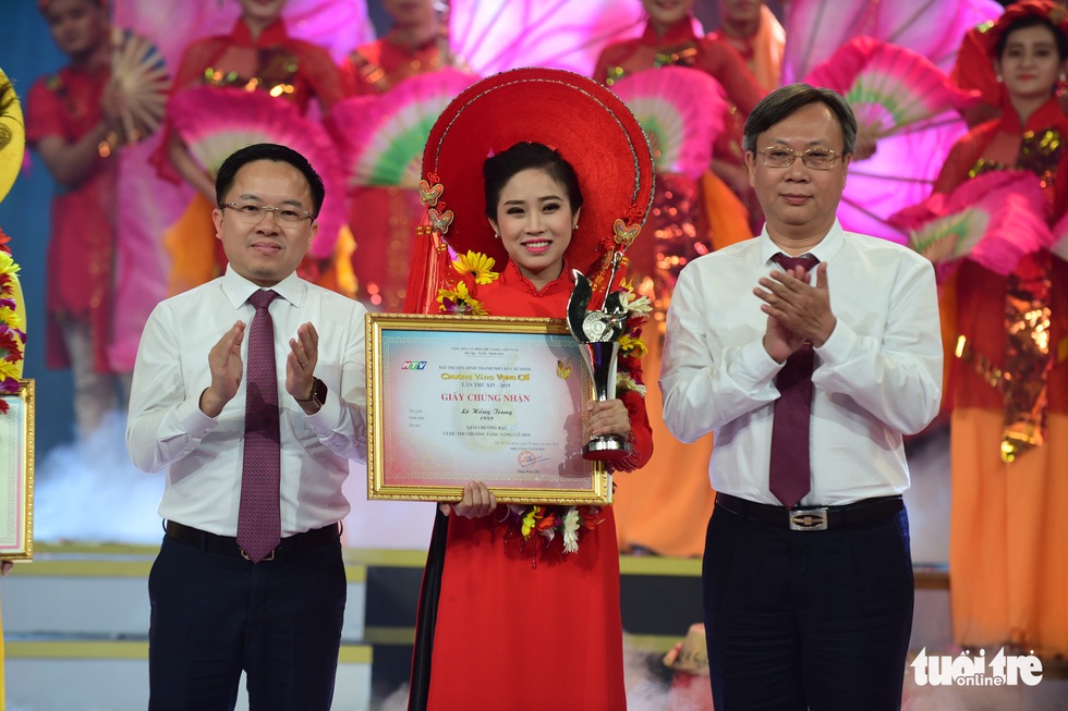 Chuông vàng vọng cổ 2019 vang tên Quách Thị Diễm Ngọc - Ảnh 12. Chuông vàng vọng cổ 2019 vang tên Quách Thị Diễm Ngọc - Ảnh 12.