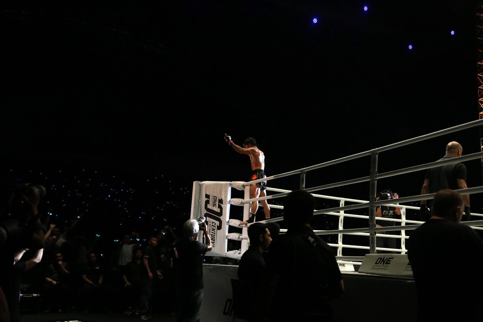 Đại chiến tưng bừng trong lần đầu tiên One Championship đến VN - Ảnh 9. Đại chiến tưng bừng trong lần đầu tiên One Championship đến VN - Ảnh 9.