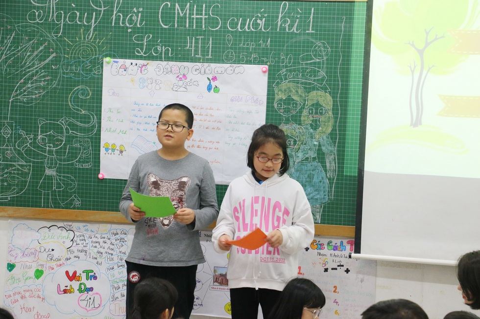Học trò tiểu học tổ chức họp các bố mẹ - Ảnh 4. Học trò tiểu học tổ chức họp các bố mẹ - Ảnh 4.