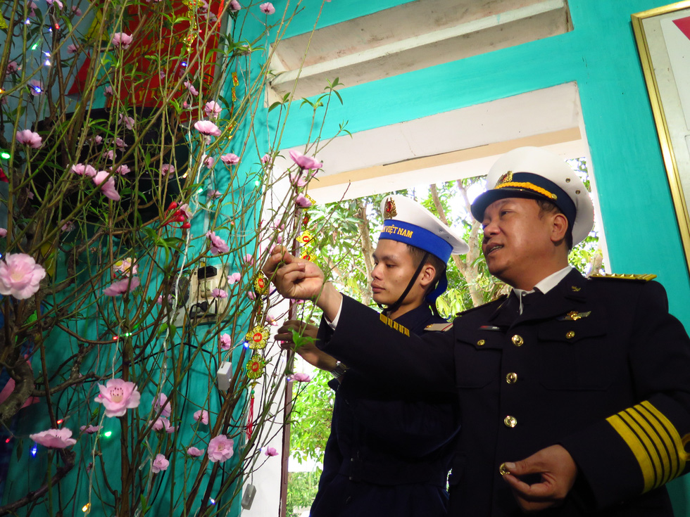 Chùm ảnh tết sớm ở đảo tiền tiêu Bạch Long Vĩ - Ảnh 5. Chùm ảnh tết sớm ở đảo tiền tiêu Bạch Long Vĩ - Ảnh 5.