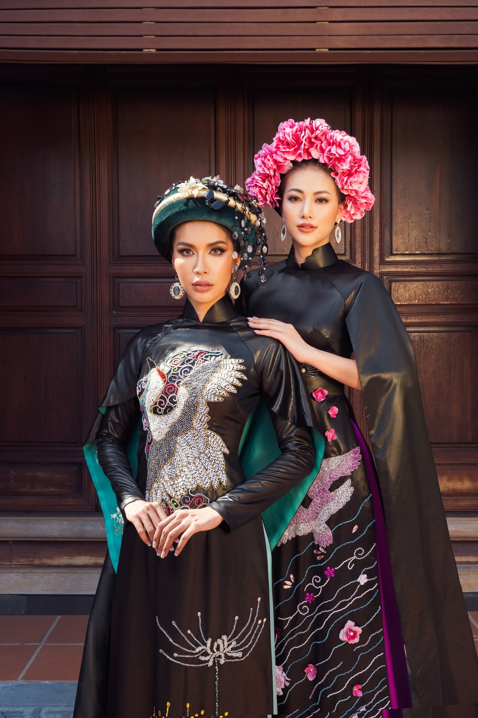 Hoa hậu Phương Khánh, Minh Tú khoe sắc trong bộ sưu tập áo dài Bay lả bay la - Ảnh 9. Hoa hậu Phương Khánh, Minh Tú khoe sắc trong bộ sưu tập áo dài Bay lả bay la - Ảnh 9.