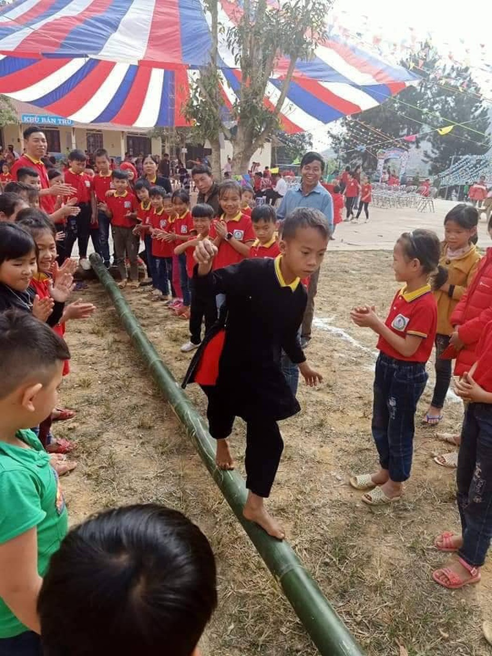 Học sinh dân tộc vùng cao vui Tết như thế nào? - Ảnh 3. Học sinh dân tộc vùng cao vui Tết như thế nào? - Ảnh 3.