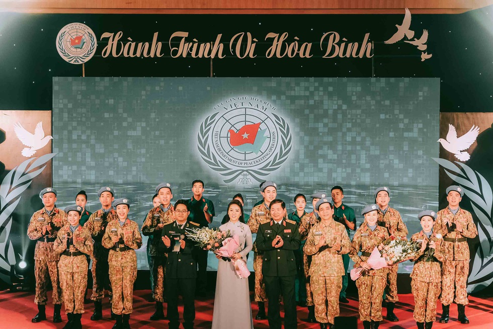 Gửi mùa xuân quê nhà tới chiến sĩ mũ nồi xanh Việt Nam ở Nam Sudan - Ảnh 1. Gửi mùa xuân quê nhà tới chiến sĩ mũ nồi xanh Việt Nam ở Nam Sudan - Ảnh 1.