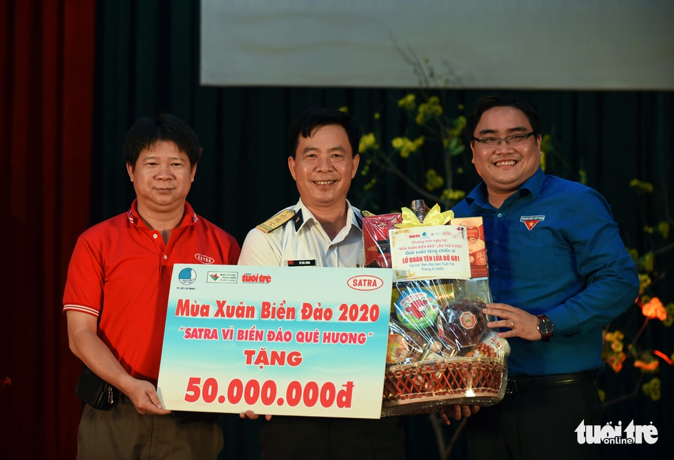 Mùa xuân biển đảo lần 9: Bên vịnh Phan Thiết, bâng khuâng nhớ Trường Sa - Ảnh 15. Mùa xuân biển đảo lần 9: Bên vịnh Phan Thiết, bâng khuâng nhớ Trường Sa - Ảnh 15.