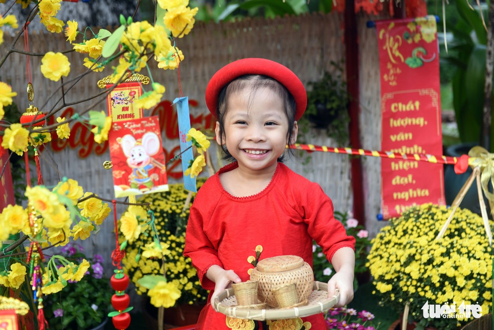 Đường hoa xuân cho bệnh nhân ở Bệnh viện Chợ Rẫy - Ảnh 13. Đường hoa xuân cho bệnh nhân ở Bệnh viện Chợ Rẫy - Ảnh 13.