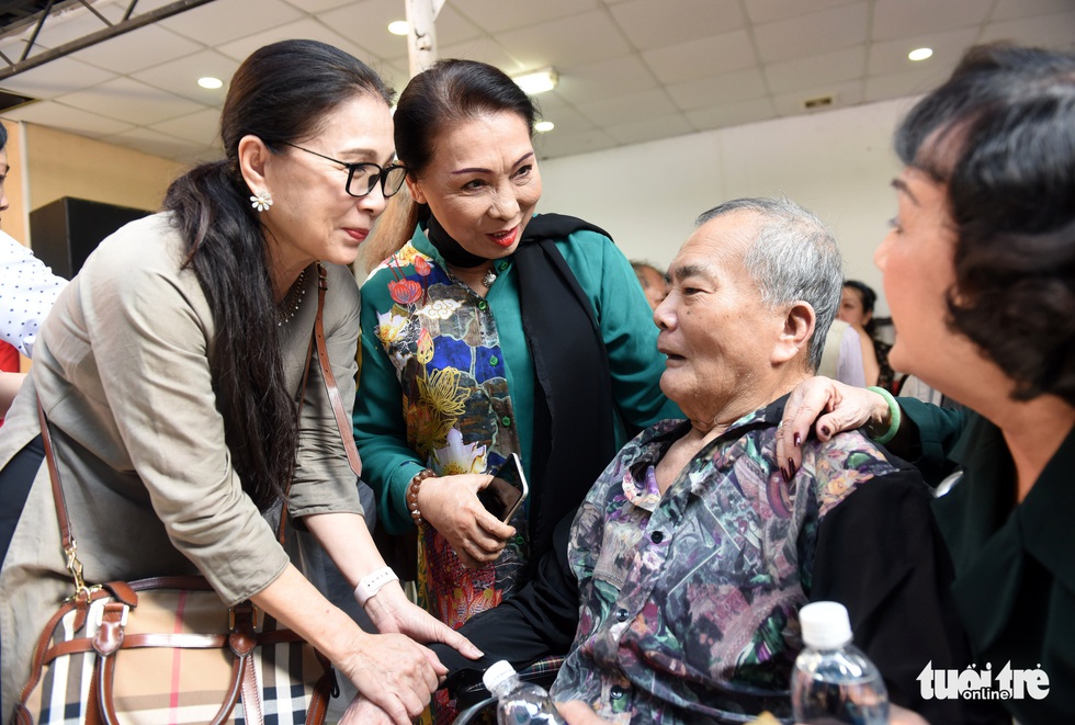 Nghệ sĩ tri âm: Thương kép chánh hát bội chạy xe ôm, mấy cô nữ đi giặt đồ - Ảnh 10. Nghệ sĩ tri âm: Thương kép chánh hát bội chạy xe ôm, mấy cô nữ đi giặt đồ - Ảnh 10.