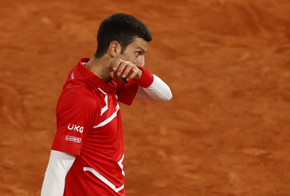 Djokovic - Nadal 0-6, 1-0: Djokovic thắng bàn đầu tiên - Ảnh 2.