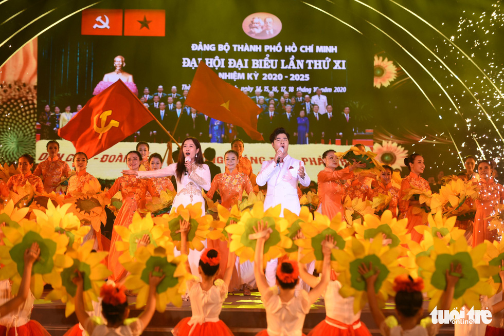 Thanh Ngân, Tạ Minh Tâm, Đàm Vĩnh Hưng hát mừng thành công Đại hội Đảng - Ảnh 2.
