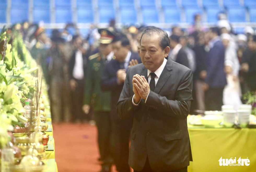Lễ truy điệu 22 chiến sĩ Đoàn Kinh tế quốc phòng 337: Tiễn các anh về với quê nhà - Ảnh 14. Lễ truy điệu 22 chiến sĩ Đoàn Kinh tế quốc phòng 337: Tiễn các anh về với quê nhà - Ảnh 14.