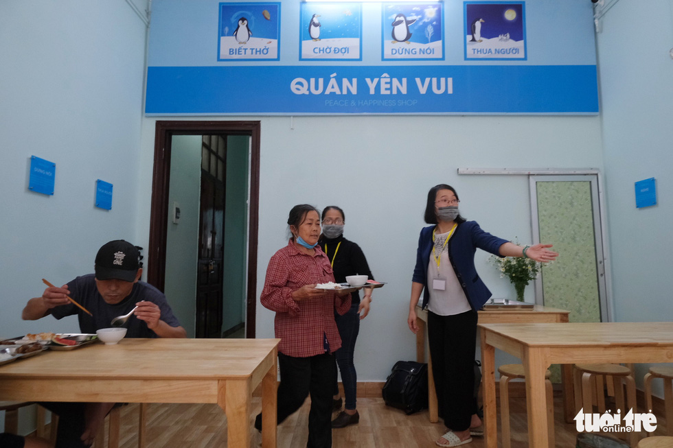 2.000 đồng/suất cơm Yên Vui, mời cô bác ghé vô dùng thử - Ảnh 8.