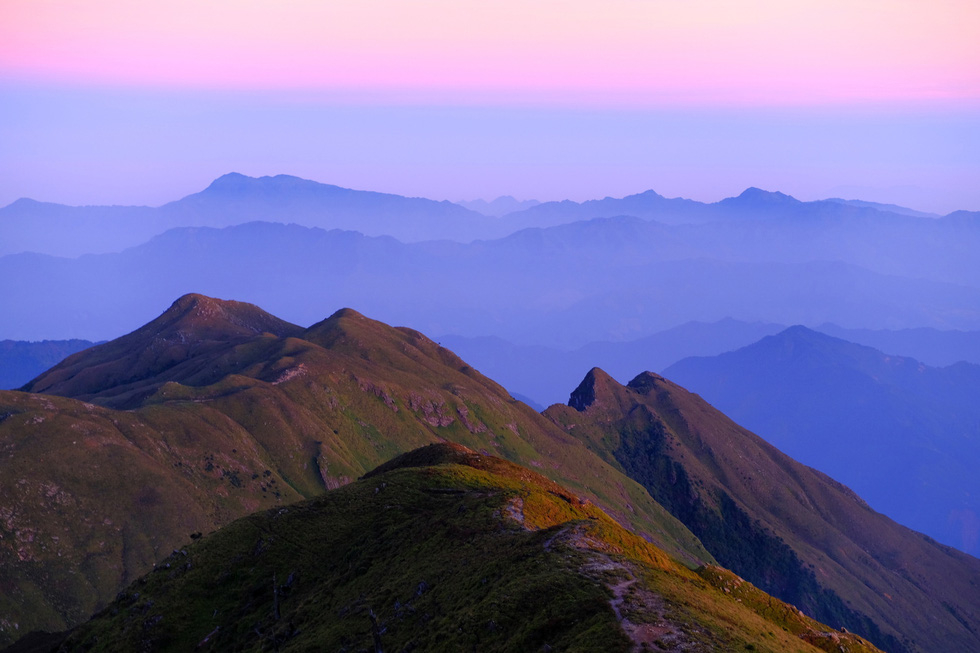 2 days climbing the top of Ta Chinh Nhu mountain watching the purple sunset - Photo 7.