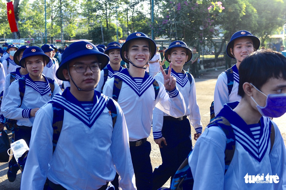 Hơn 4.000 thanh niên TP.HCM lên đường tòng quân - Ảnh 9. Hơn 4.000 thanh niên TP.HCM lên đường tòng quân - Ảnh 9.
