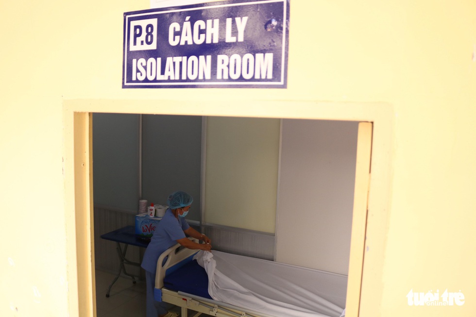 Khu dã chiến cách ly người nghi nhiễm virus corona ở TP.HCM có cả tivi - Ảnh 4. Khu dã chiến cách ly người nghi nhiễm virus corona ở TP.HCM có cả tivi - Ảnh 4.