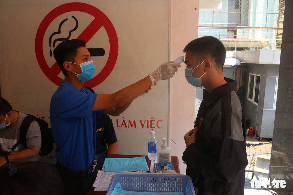 TP.HCM: Hơn 1.000 người tham gia hiến máu - Ảnh 7. TP.HCM: Hơn 1.000 người tham gia hiến máu - Ảnh 7.