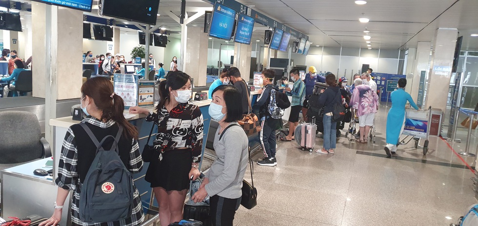 Vietnam Airlines chỉ còn duy trì khai thác 8 đường bay nội địa - Ảnh 1. Vietnam Airlines chỉ còn duy trì khai thác 8 đường bay nội địa - Ảnh 1.