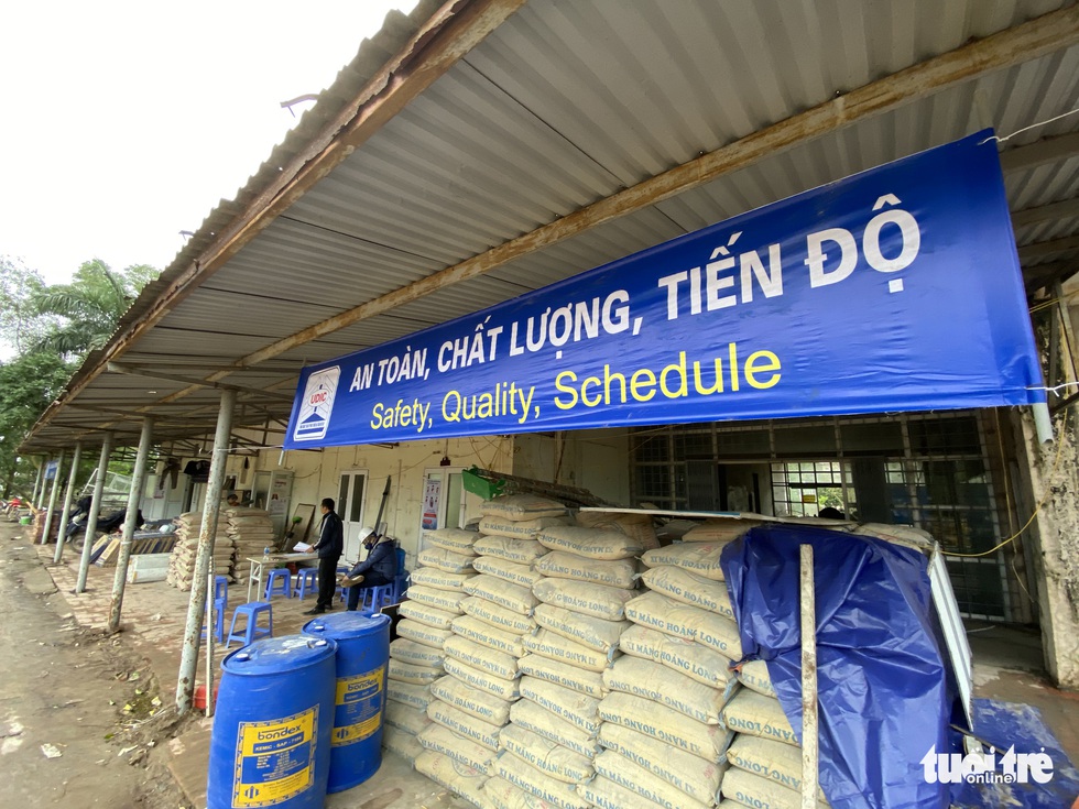 Gấp rút làm mới bệnh viện cũ thành nơi cách ly phòng dịch COVID-19 - Ảnh 9. Gấp rút làm mới bệnh viện cũ thành nơi cách ly phòng dịch COVID-19 - Ảnh 9.