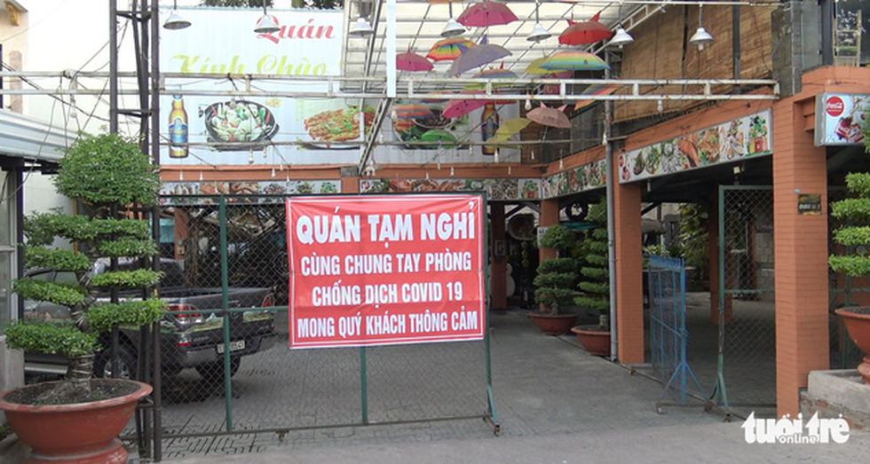 Hàng quán ở TP.HCM đồng loạt tạm đóng cửa dù bất ngờ - Ảnh 24. Hàng quán ở TP.HCM đồng loạt tạm đóng cửa dù bất ngờ - Ảnh 24.