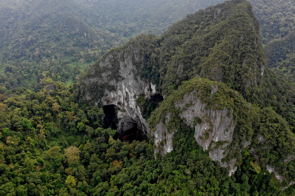 Tìm thấy lối ra hố sụt Kong huyền bí ở Phong Nha - Kẻ Bàng - Ảnh 6. Tìm thấy lối ra hố sụt Kong huyền bí ở Phong Nha - Kẻ Bàng - Ảnh 6.