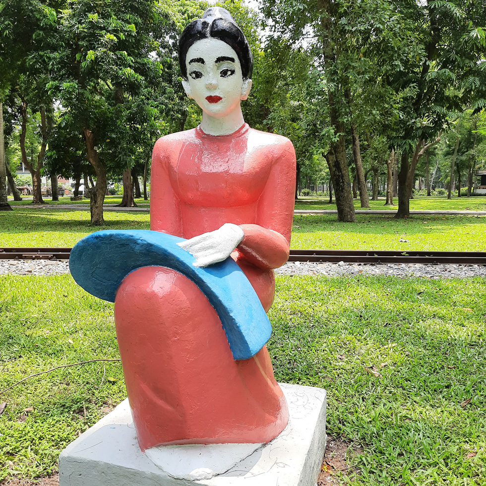 Để việc mặc quần và tô màu cho tượng không tái diễn - Ảnh 3. Để việc mặc quần và tô màu cho tượng không tái diễn - Ảnh 3.