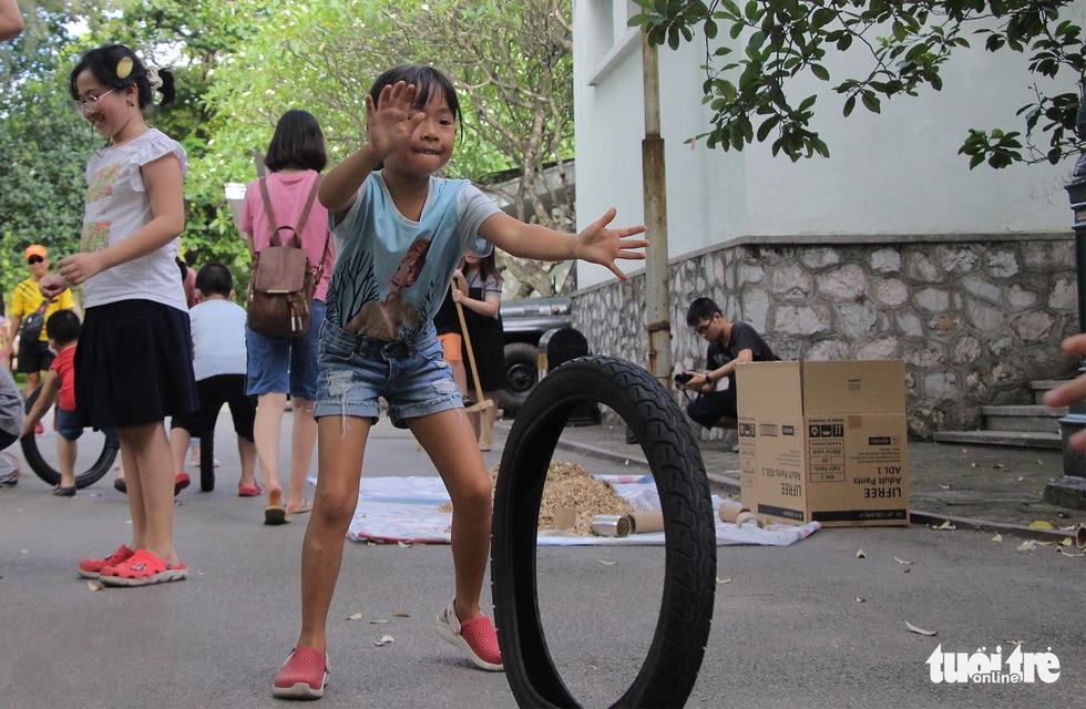 Tuổi thơ hồn nhiên ở vương quốc tái chế - Ảnh 7. Tuổi thơ hồn nhiên ở vương quốc tái chế - Ảnh 7.