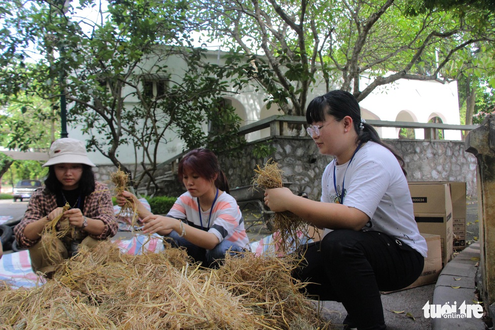 Tuổi thơ hồn nhiên ở vương quốc tái chế - Ảnh 2. Tuổi thơ hồn nhiên ở vương quốc tái chế - Ảnh 2.