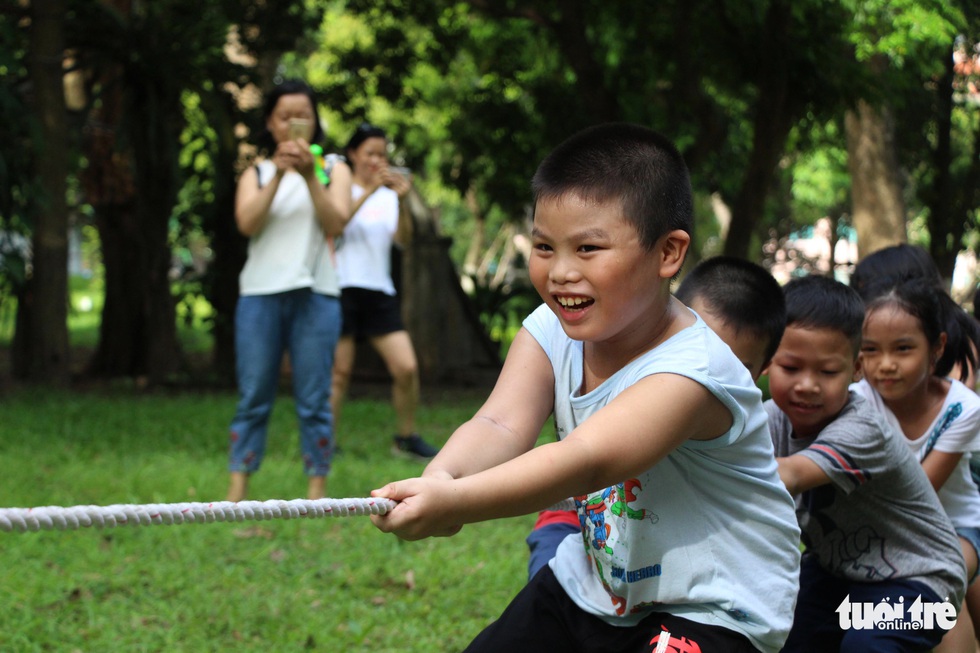Tuổi thơ hồn nhiên ở vương quốc tái chế - Ảnh 6. Tuổi thơ hồn nhiên ở vương quốc tái chế - Ảnh 6.