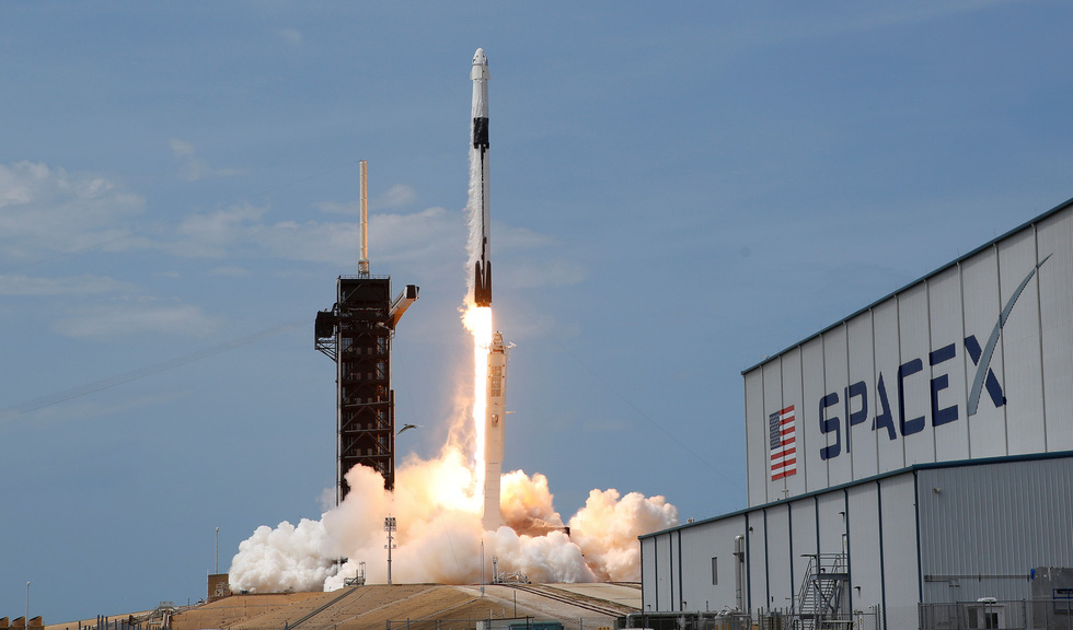 Hành trình từ 1% thành công đến cột mốc lịch sử của SpaceX - Ảnh 4. Hành trình từ 1% thành công đến cột mốc lịch sử của SpaceX - Ảnh 4.