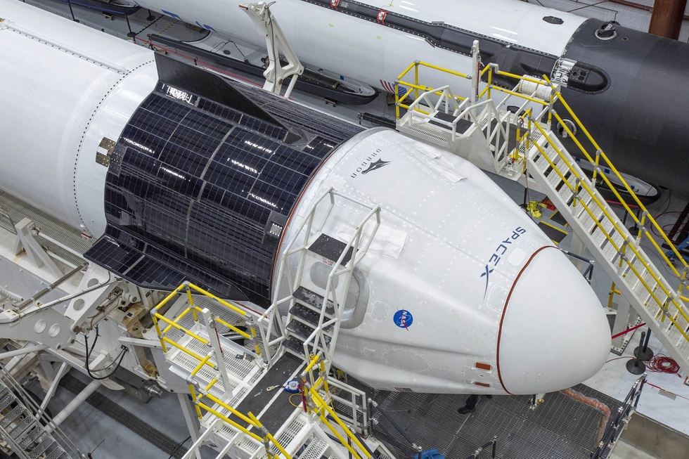 Hành trình từ 1% thành công đến cột mốc lịch sử của SpaceX - Ảnh 9. Hành trình từ 1% thành công đến cột mốc lịch sử của SpaceX - Ảnh 9.