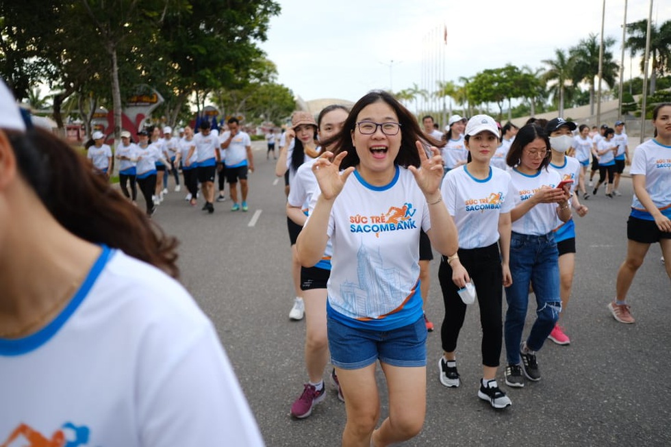 Giải chạy bộ hưởng ứng ngày không tiền mặt 2020: Ngày đầu háo hức - Ảnh 30. Giải chạy bộ hưởng ứng ngày không tiền mặt 2020: Ngày đầu háo hức - Ảnh 30.