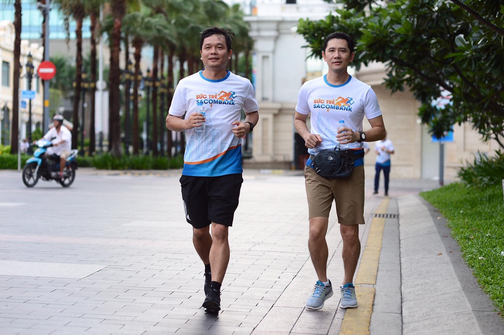 Giải chạy bộ hưởng ứng ngày không tiền mặt 2020: Ngày đầu háo hức - Ảnh 34. Giải chạy bộ hưởng ứng ngày không tiền mặt 2020: Ngày đầu háo hức - Ảnh 34.
