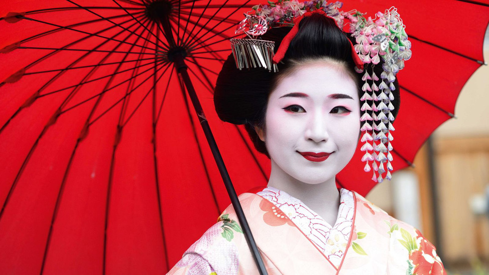 Bí mật đằng sau khuôn mặt trắng như sứ của Geisha Nhật Bản - Ảnh 6.