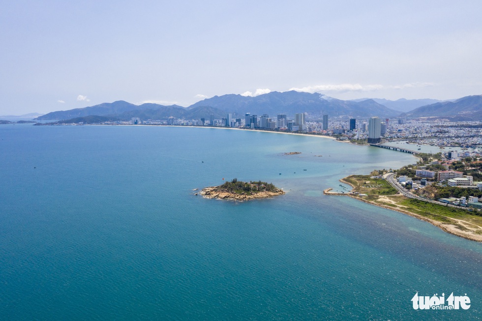 Chơi xả hơi trọn mùa hè ở Nha Trang, một trong những vịnh đẹp nhất thế giới - Ảnh 3. Chơi xả hơi trọn mùa hè ở Nha Trang, một trong những vịnh đẹp nhất thế giới - Ảnh 3.