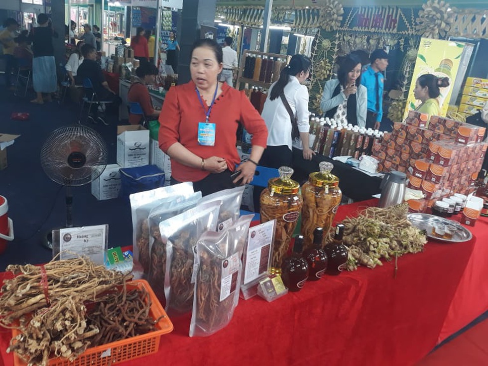 Đặc sản 3 miền tràn về Sài Gòn với 650 gian hàng, 100% mặt hàng giảm giá tẹt ga - Ảnh 6. Đặc sản 3 miền tràn về Sài Gòn với 650 gian hàng, 100% mặt hàng giảm giá tẹt ga - Ảnh 6.