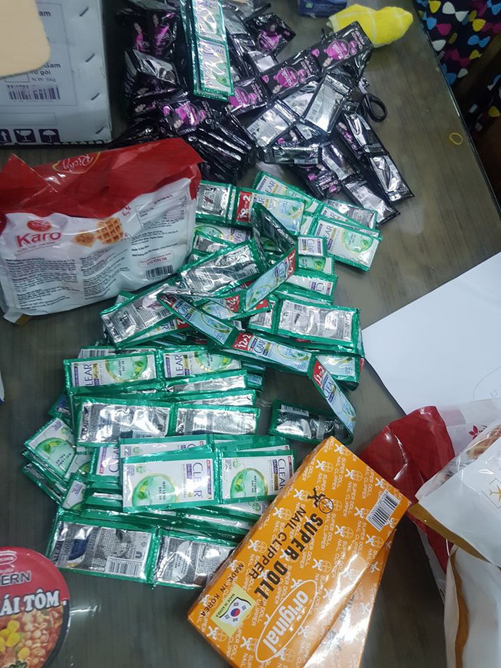 Những món quà cưng gửi tuyến đầu của người dân Đà Nẵng - Ảnh 8. Những món quà cưng gửi tuyến đầu của người dân Đà Nẵng - Ảnh 8.