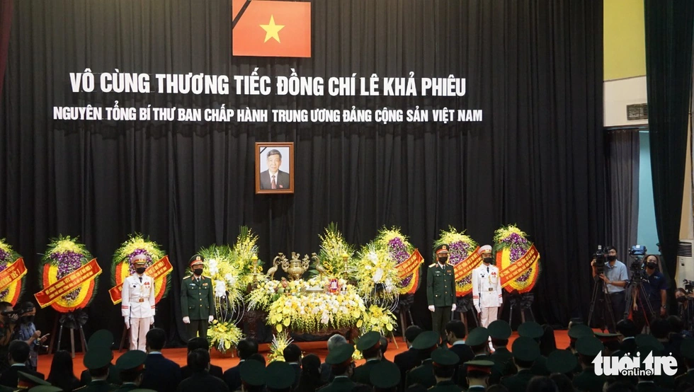 Hai ngày quốc tang, tưởng nhớ và tiễn biệt nguyên Tổng bí thư Lê Khả Phiêu - Ảnh 25. Hai ngày quốc tang, tưởng nhớ và tiễn biệt nguyên Tổng bí thư Lê Khả Phiêu - Ảnh 25.