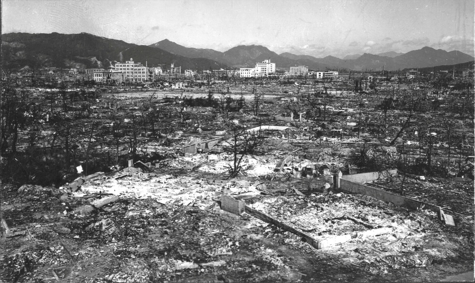 Nhật Bản tưởng niệm 75 năm vụ ném bom nguyên tử ở Hiroshima - Ảnh 11. Nhật Bản tưởng niệm 75 năm vụ ném bom nguyên tử ở Hiroshima - Ảnh 11.