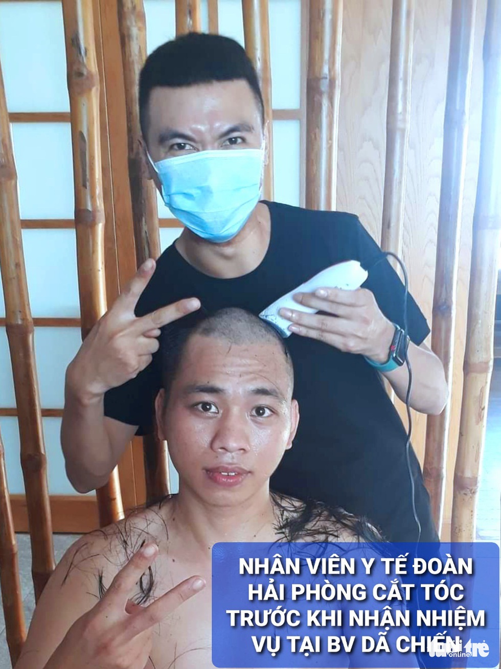 Nam y, bác sĩ TP Hải Phòng đồng loạt... cạo trọc trước khi vào tâm dịch Đà Nẵng - Ảnh 2. Nam y, bác sĩ TP Hải Phòng đồng loạt... cạo trọc trước khi vào tâm dịch Đà Nẵng - Ảnh 2.