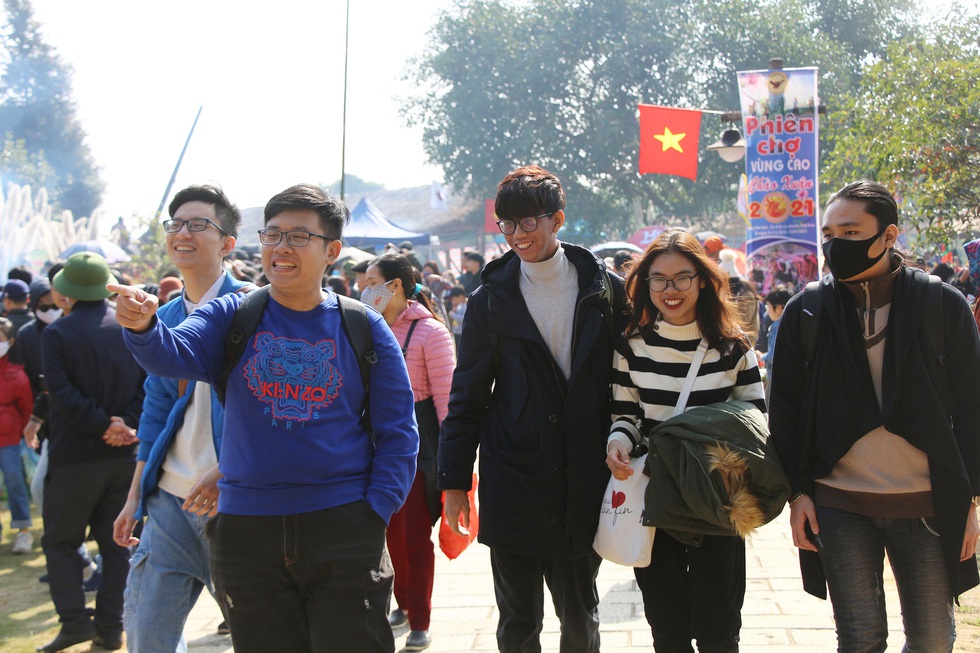 Chợ phiên vùng cao đưa về Hà Nội: Làm hay thì hút khách - Ảnh 5. Chợ phiên vùng cao đưa về Hà Nội: Làm hay thì hút khách - Ảnh 5.