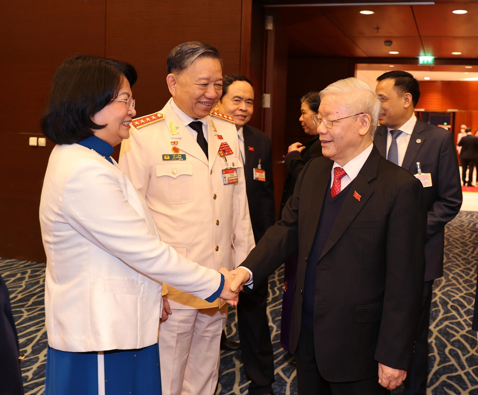 Chùm ảnh lãnh đạo Đảng, Nhà nước và các đại biểu tại phiên họp trù bị Đại hội Đảng XIII - Ảnh 9.