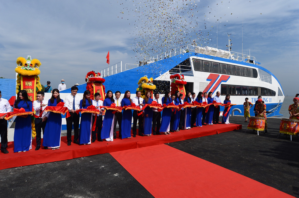 Opening day of the Can Gio - Vung Tau ferry route - Photo 8.