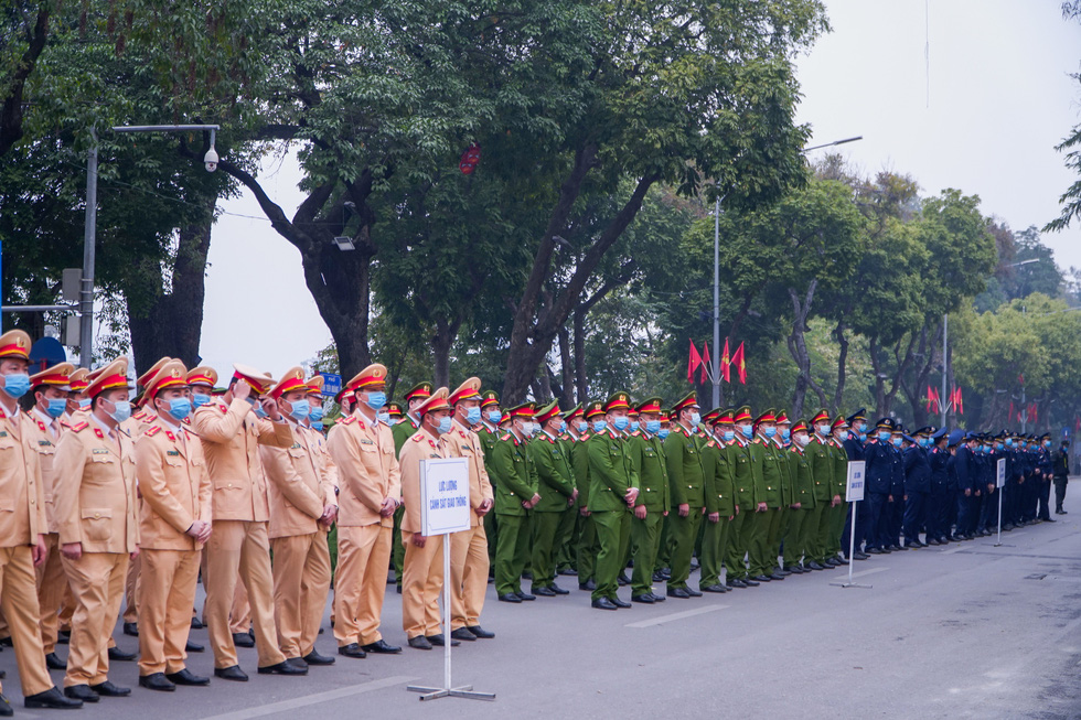 Phó thủ tướng Trương Hòa Bình: phải lên án các hành vi phi văn hoá khi tham gia giao thông - Ảnh 2.