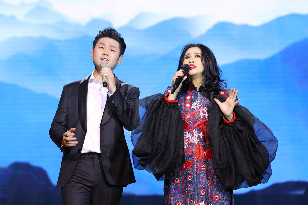 Nghe Thanh Lam kể chuyện bị khán giả đuổi không cho hát - Ảnh 4.