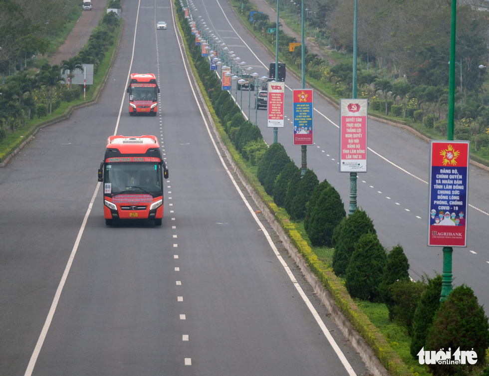 Đón bà con về, thấy vui trong lòng - Ảnh 13.