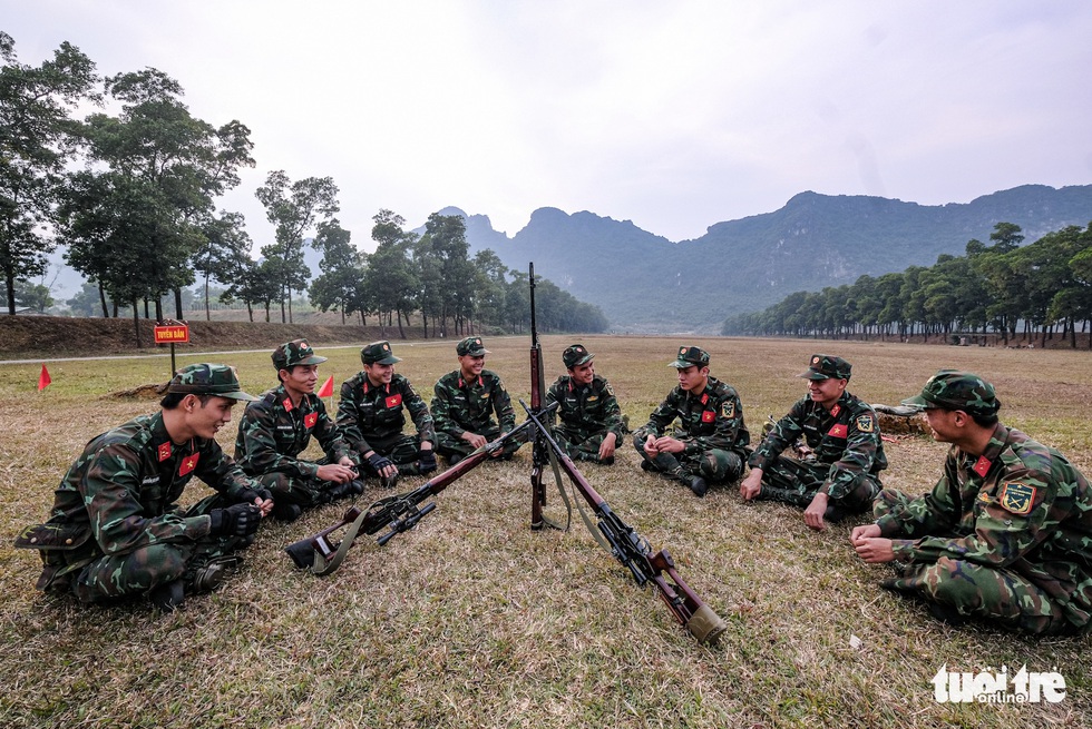 Xạ thủ bắn tỉa trên thao trường - Ảnh 12. Xạ thủ bắn tỉa trên thao trường - Ảnh 12.