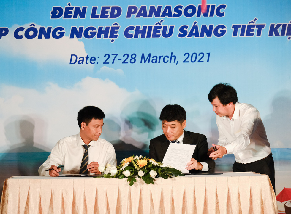 NP TECH mang giải pháp chiếu sáng Panasonic tới miền Trung - Ảnh 1.