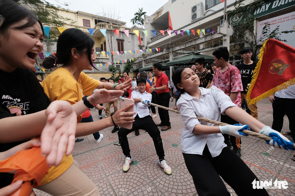 Ngày vui của những đứa trẻ ăn mừng trong im lặng - Ảnh 5.