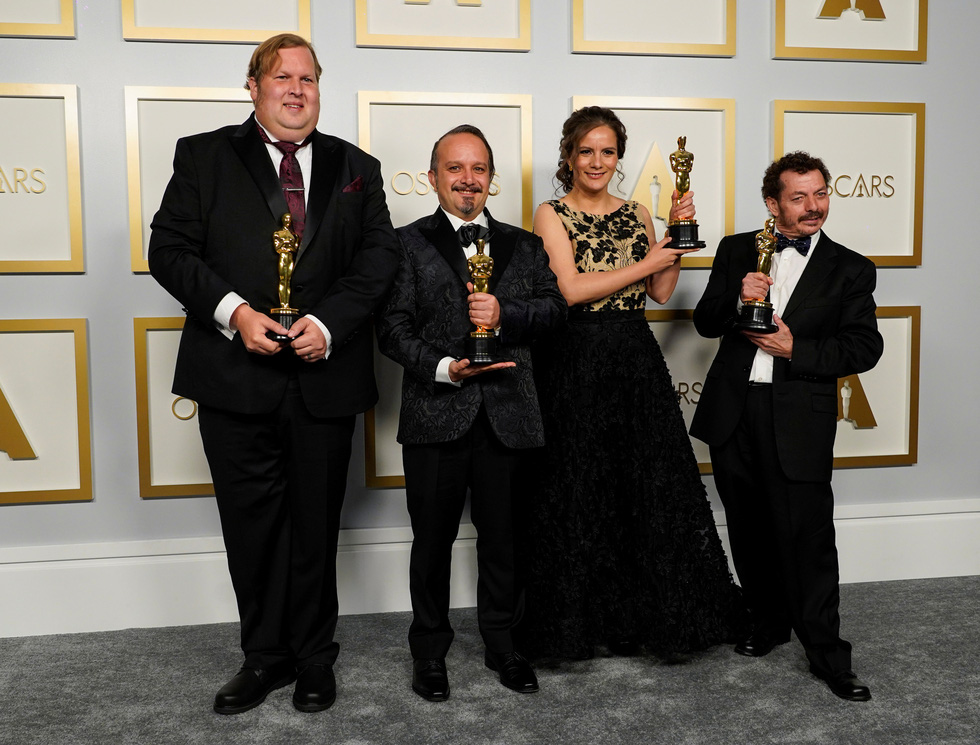 Oscar 2021: Nomadland giành 3 tượng vàng cho phim, đạo diễn và nữ chính xuất sắc - Ảnh 18.