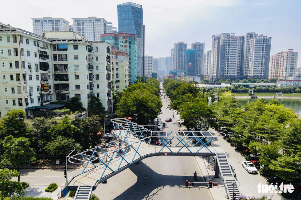 The beautiful Y-shaped pedestrian bridge in Hanoi is about to be inaugurated - Photo 5.