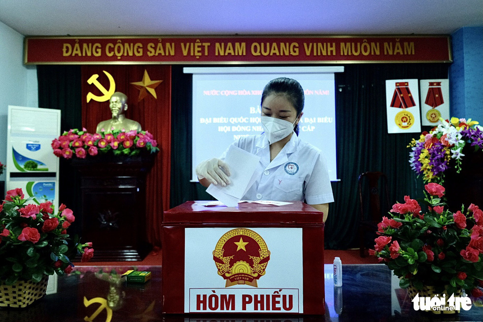 Bầu cử đặc biệt ở Bệnh viện dã chiến số 1 Bắc Ninh - Ảnh 1.